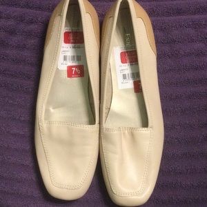 Cream and tan Enzo Angiolini flats